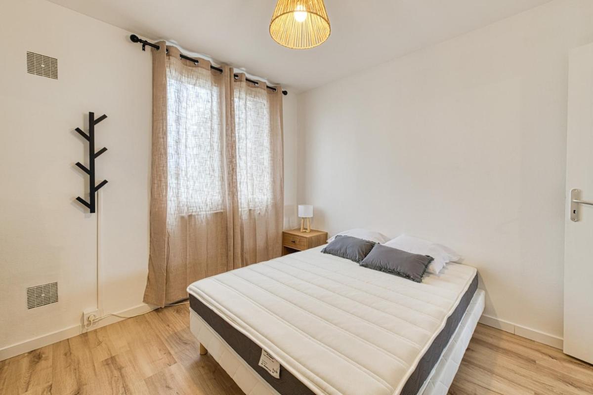 Magnificent Apartment, 4 Bedrooms, Fiber Wifi Grenoble Exteriör bild