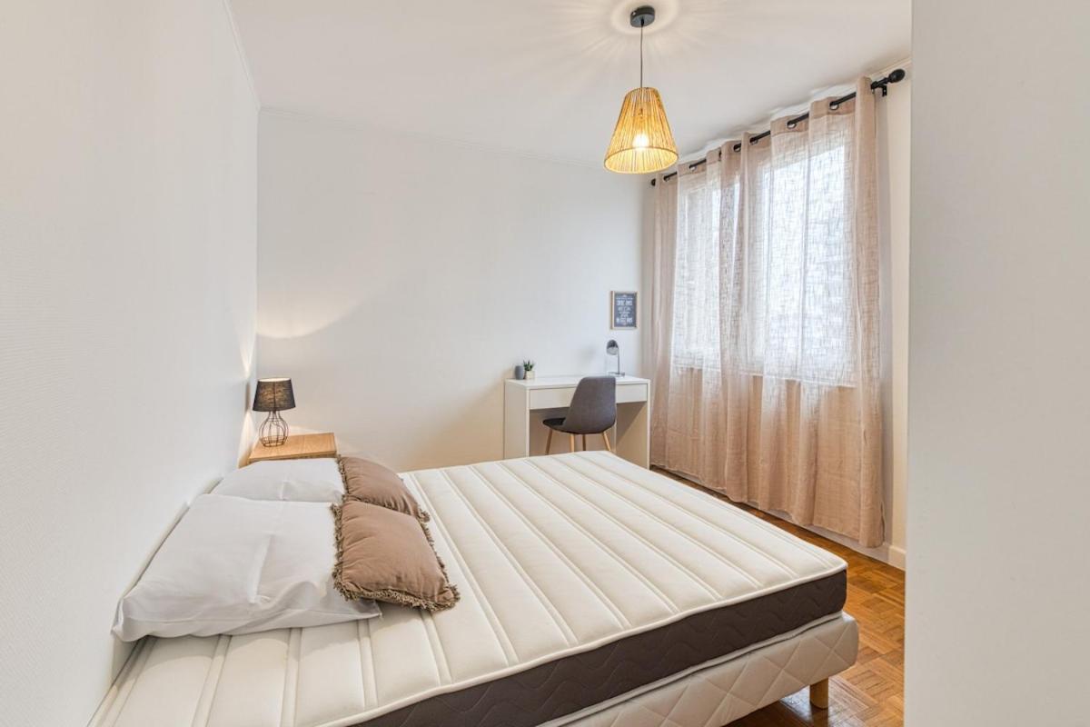 Magnificent Apartment, 4 Bedrooms, Fiber Wifi Grenoble Exteriör bild